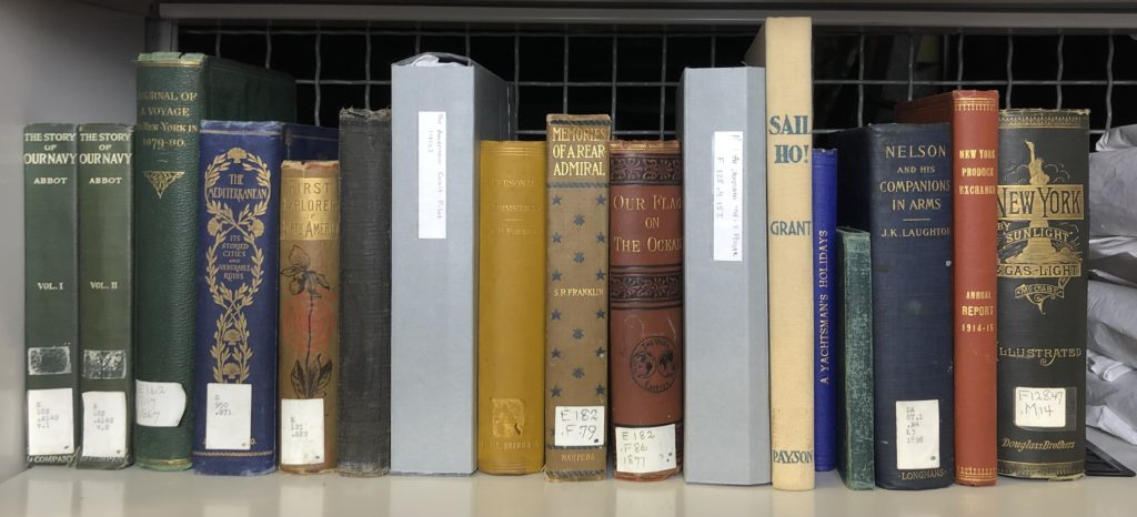 En este momento estás viendo Bajo todas las velas: mapa mayor de la novela náutica